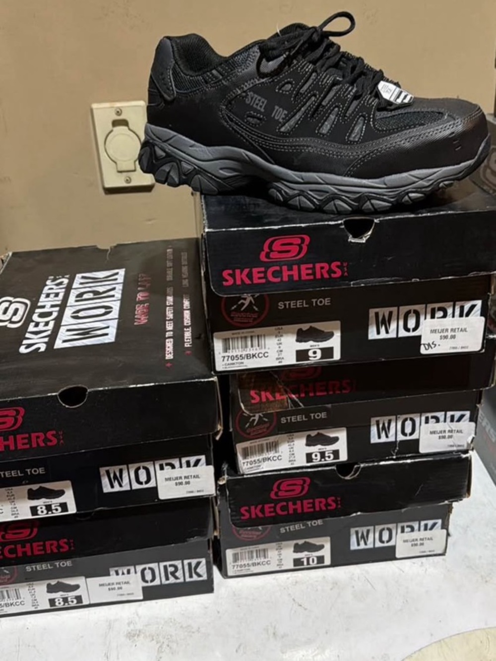 New in Box Skechers Black and Gray Steel Toe Work Shoe 8.5,9,9.5,10
